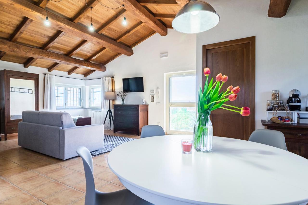 Casale Le Brecce B&B 오트리콜리 외부 사진